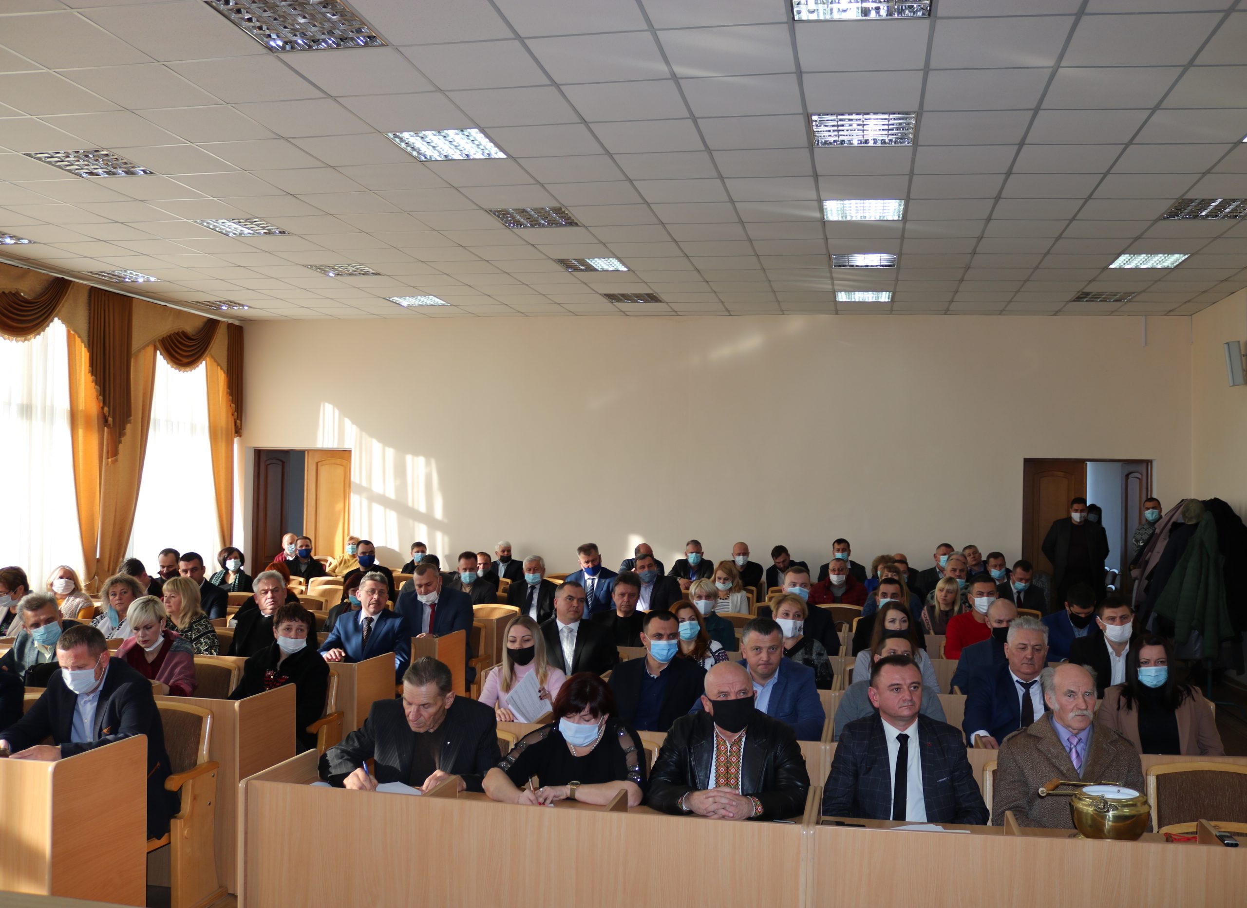 15 грудня продовжить роботу І сесія Червоноградської районної ради