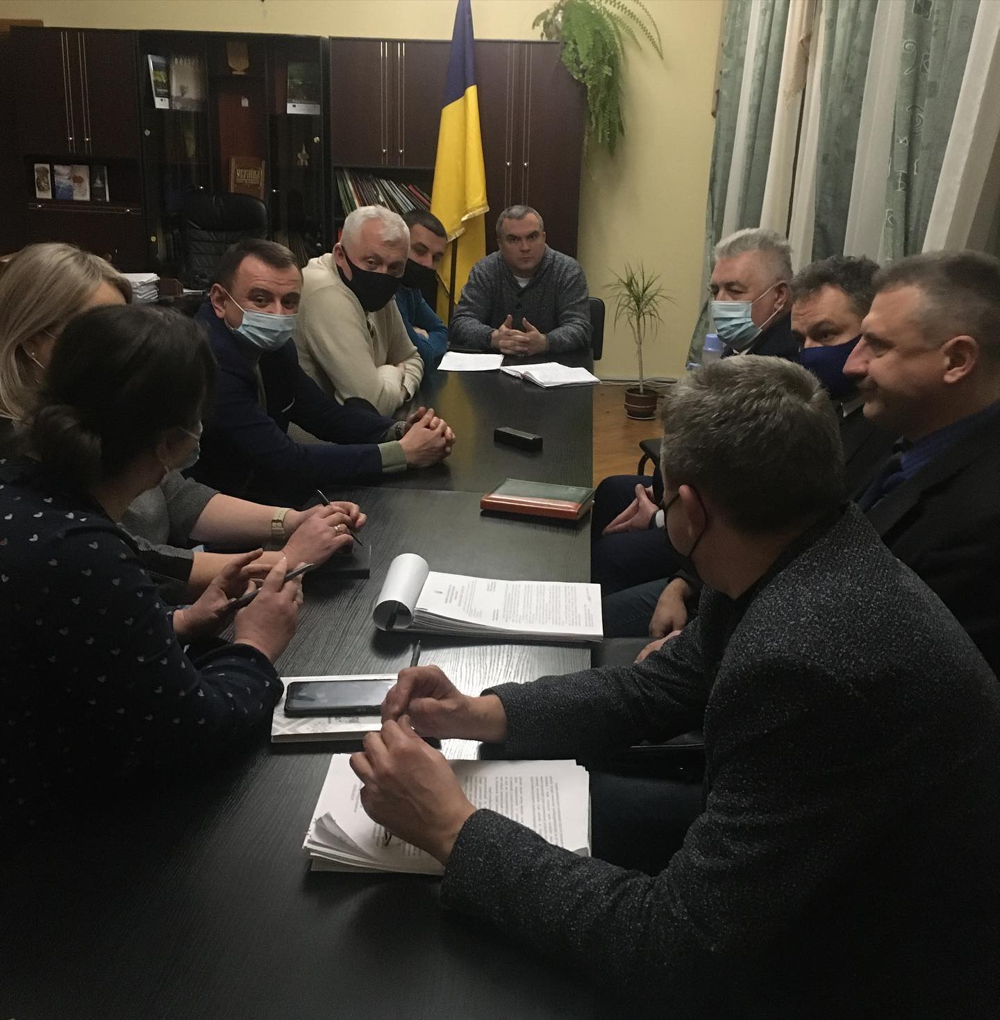 Триває процес передачі об’єктів власності та майна району у власність громад