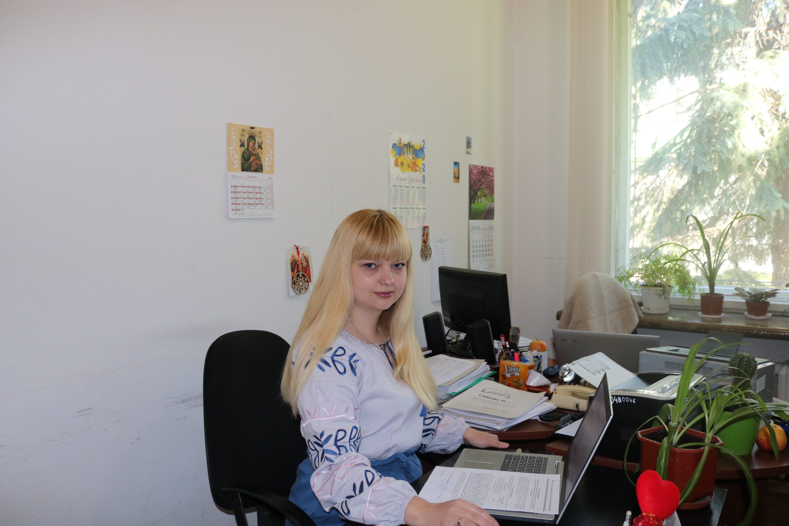 7 лютого День народження святкує спеціаліст-юрисконсульт Червоноградської районної ради Юлія Кулик!